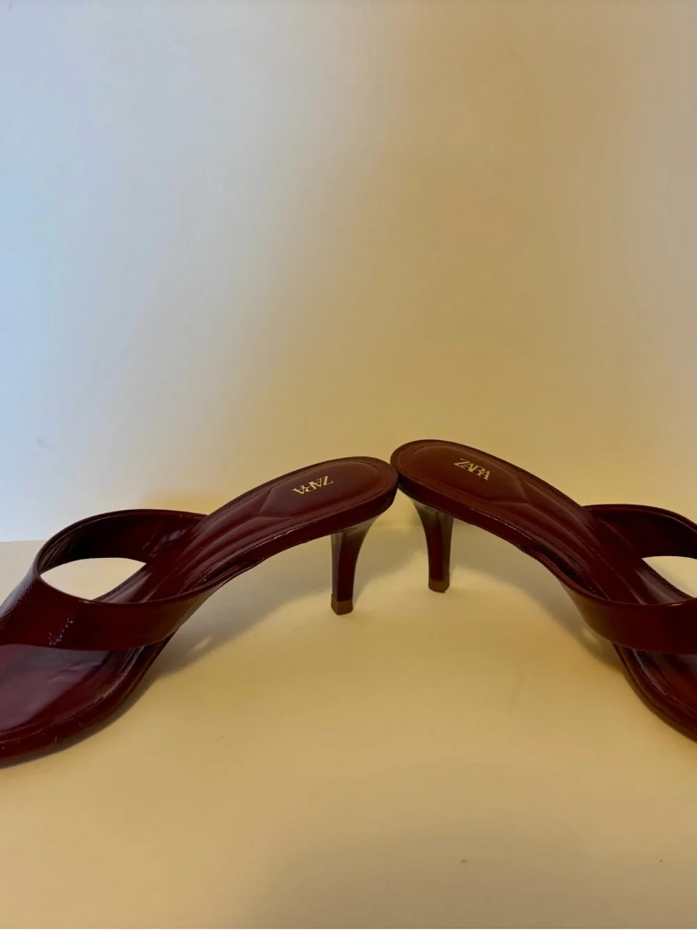 Zara Burgundy Patent Leather Thong Heeled Sandals - Picture 5 of 8